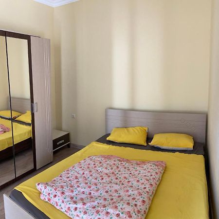 Big, Comfortable Apartment In Batumi Near The Sea Exteriör bild