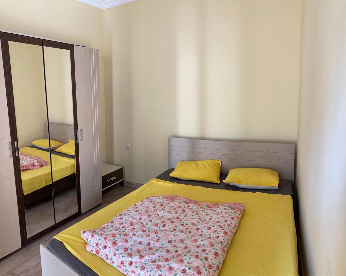 Big, Comfortable Apartment In Batumi Near The Sea Exteriör bild